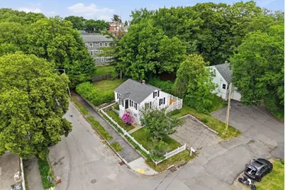 41 Bridgeport St, Worcester, MA 01604 - Photo 30