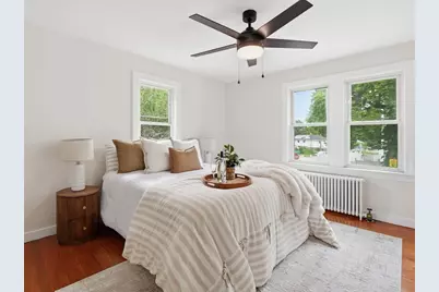41 Bridgeport St, Worcester, MA 01604 - Photo 14