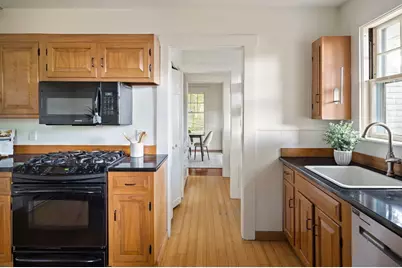105 Grant Ave, Newton, MA 02459 - Photo 8