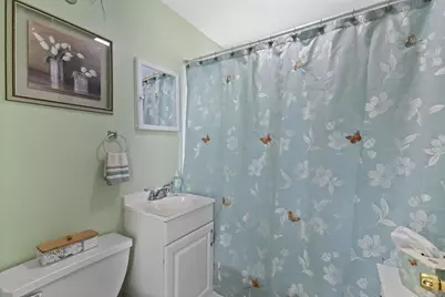 28 Spring St, Webster, MA 01570 - Photo 16