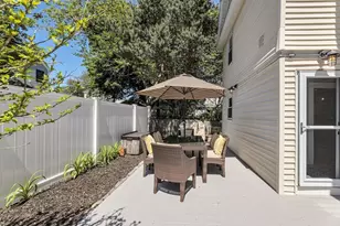 112 Perham St, Boston, MA 02132 - Photo 30