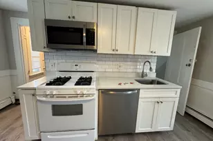 13 Quincy St, Quincy, MA 02169 - Photo 10