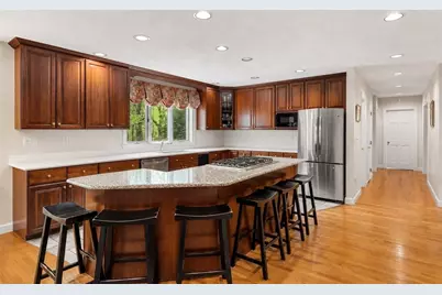 37 Old Planters Rd, Beverly, MA 01915 - Photo 12