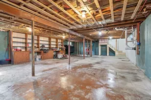 142 Marks St, Rockland, MA 02370 - Photo 16
