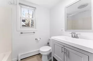 224 W Sixth St, Boston, MA 02127 - Photo 10