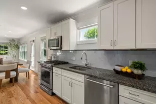 17 Vernon St, Newton, MA 02458 - Photo 8