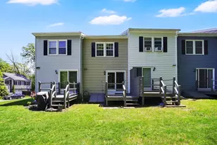 30 Mountainshire Dr, Worcester, MA 01606 - Photo 2