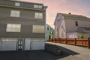 24 Harris St, Peabody, MA 01960 - Photo 2