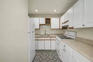 351 Pawtucket Blvd, Lowell, MA 01854 - Photo 12