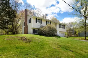 9 Ash Ln, West Brookfield, MA 01585 - Photo 4