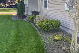 106 Deslauriers St, Chicopee, MA 01020 - Photo 2