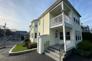 5008 Washington St, Boston, MA 02132 - Photo 4