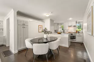 11 Oak St, Wellesley, MA 02482 - Photo 12
