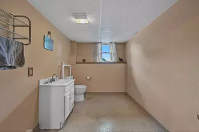 101 Long Hill Dr, Leominster, MA 01453 - Photo 24