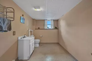 101 Longhill Dr, Leominster, MA 01453 - Photo 24