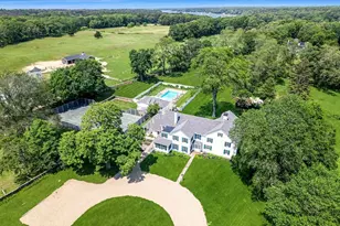 31 Lamberts Cove Rd, Tisbury, MA 02568 - Photo 2