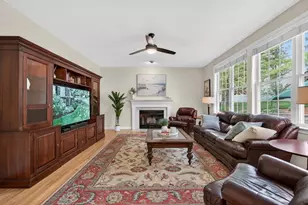 23 Palomino Dr, North Andover, MA 01845 - Photo 14