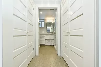 35 Swallow St #1, Boston, MA 02127 - Photo 8