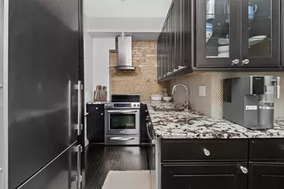 35 Swallow St #1, Boston, MA 02127 - Photo 2