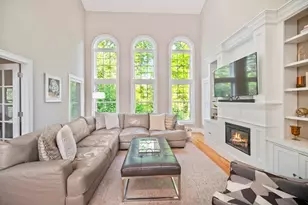 42 Slocumb Ln, Marlborough, MA 01752 - Photo 4