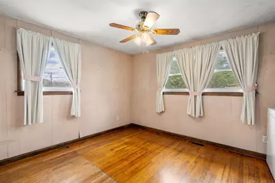 24 Park Villa Ave, Worcester, MA 01606 - Photo 10