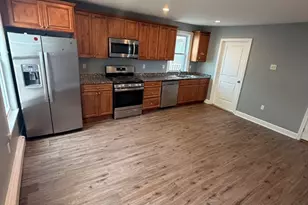 6 Hampden Pl, Lynn, MA 01902 - Photo 2