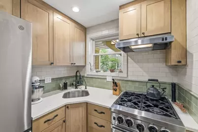 28 Highland Ave #4, Somerville, MA 02143 - Photo 4