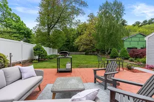 48 Spring St, Wakefield, MA 01880 - Photo 24