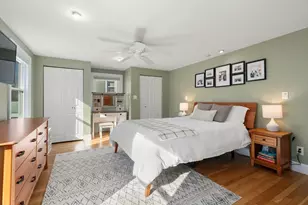 48 Spring St, Wakefield, MA 01880 - Photo 16