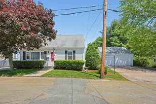 30 Orchard St, Bellingham, MA 02019 - Photo 2