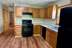 68 Maverick St, Chelsea, MA 02150 - Photo 2