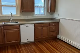19 Melbourne Ave, Newton, MA 02460 - Photo 6