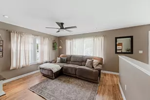 235 Union St, Northbridge, MA 01588 - Photo 8