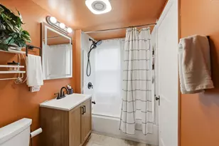 235 Union St, Northbridge, MA 01588 - Photo 24