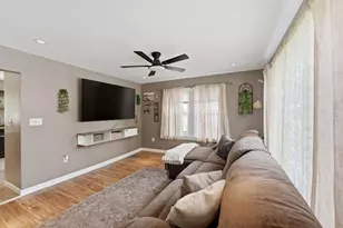 235 Union St, Northbridge, MA 01588 - Photo 10