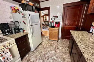 150 Crawford St, Fall River, MA 02724 - Photo 12
