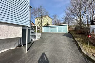 150 Crawford St, Fall River, MA 02724 - Photo 8