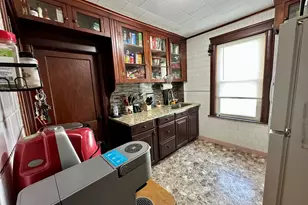 150 Crawford St, Fall River, MA 02724 - Photo 10