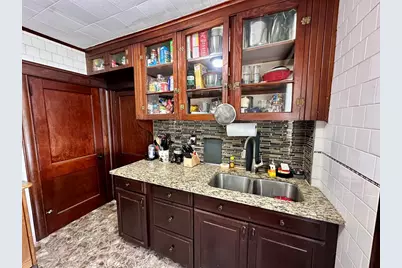 150 Crawford St, Fall River, MA 02724 - Photo 10