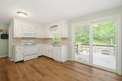 18-A Ascension St #18A, Blackstone, MA 01504 - Photo 6