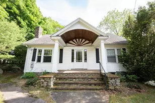 25 Milford St, Medway, MA 02053 - Photo 24