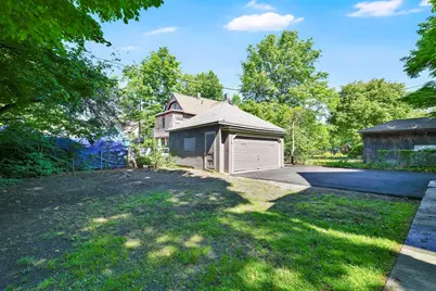 288 Saint James Ave, Springfield, MA 01109 - Photo 40