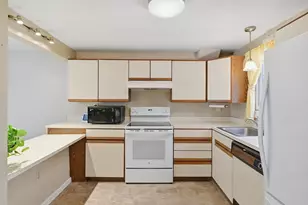 79 Chapin Greene, Ludlow, MA 01056 - Photo 10