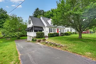 9 Stratford Rd, Andover, MA 01810 - Photo 2