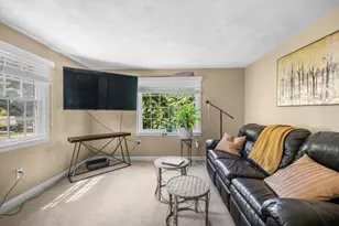 15 Hartshorne Rd, Wakefield, MA 01880 - Photo 18