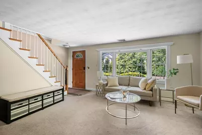15 Hartshorne Rd, Wakefield, MA 01880 - Photo 4