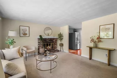 15 Hartshorne Rd, Wakefield, MA 01880 - Photo 6