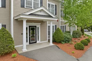 17 Roundabout Wy, Manchester, NH 03102 - Photo 2