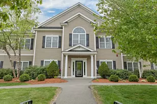 17 Roundabout Wy, Manchester, NH 03102 - Photo 1