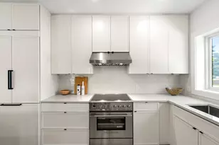 14 Elm St, Newton, MA 02465 - Photo 10